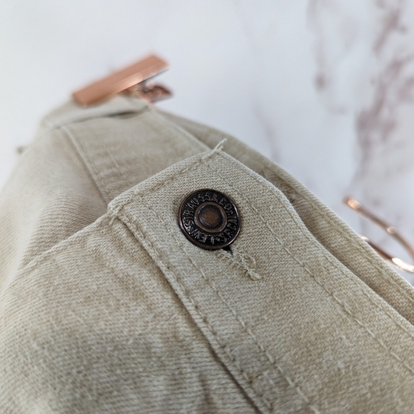 Vintage Levis Jeans Mens 32 X 28 Khaki Tan 90s Denim Relaxed Red Action Pant - Picture 8 of 11